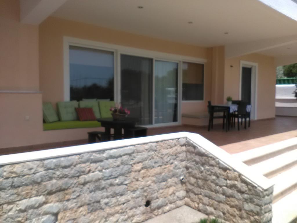Marathon Beachside Villa 100M From The Beach Schinias Zewnętrze zdjęcie