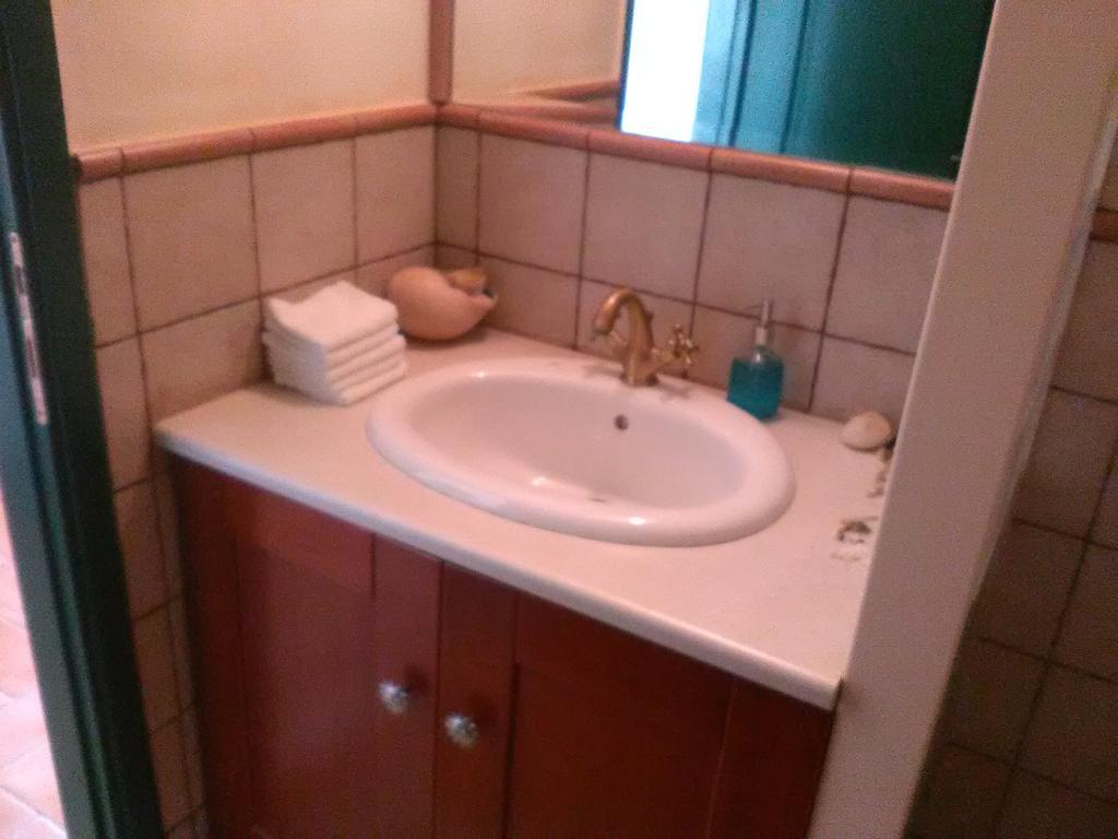 Marathon Beachside Villa 100M From The Beach Schinias Zewnętrze zdjęcie